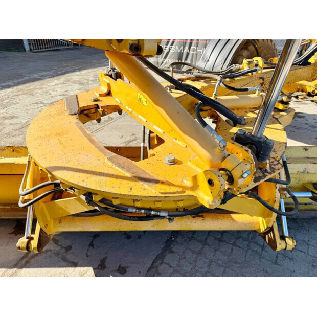 2014 فولفو G960B-44092372