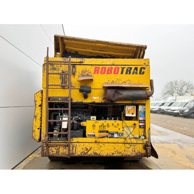 2006 EXTEC Robotrac 7000-44092425