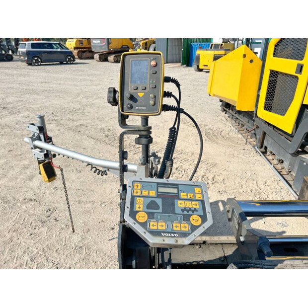 2015 فولفو P7820C-44092482