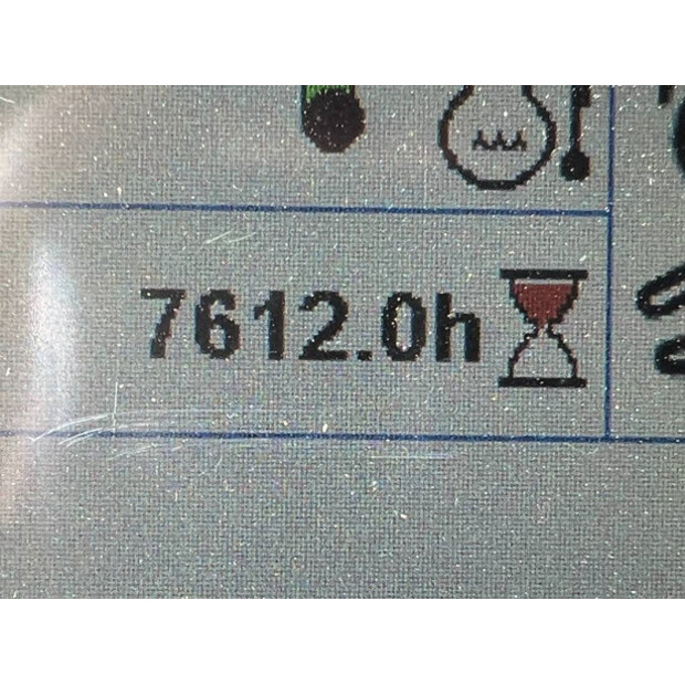 2015 فولفو P7820C-44092495