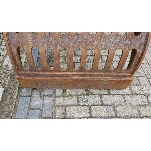 2021 أخرى 650D-44092512