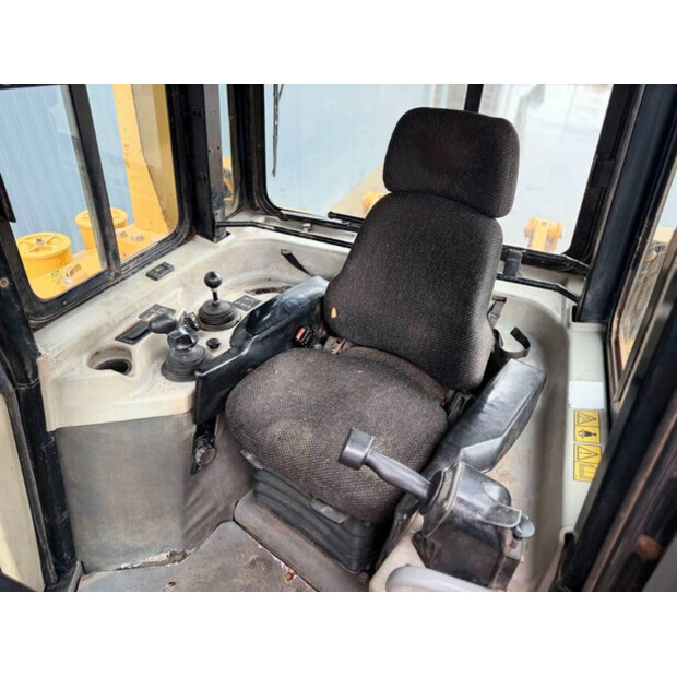2007 Caterpillar D6R XLIII-44093896