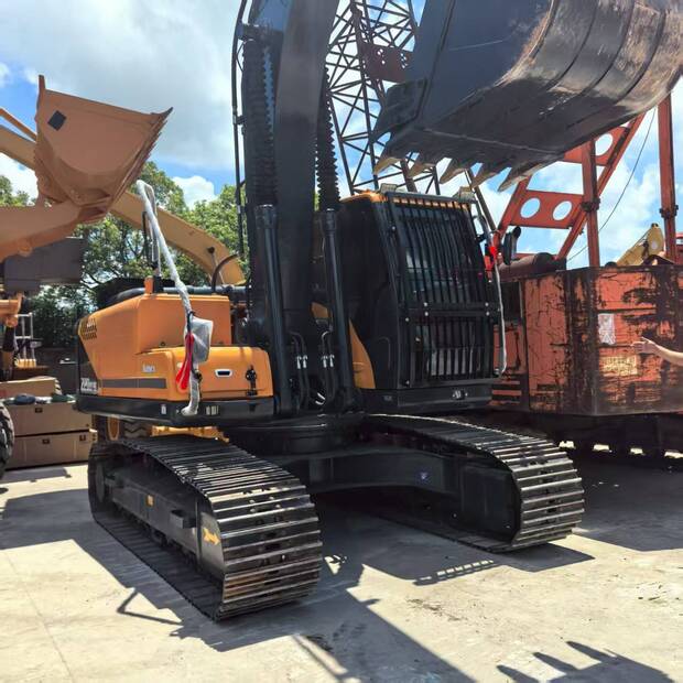 2021 Hyundai R220-44094191