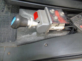 2012-man-tgm-18-250-1391399-44095299