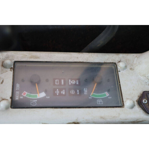 2010 IHI 19VXT-44096093