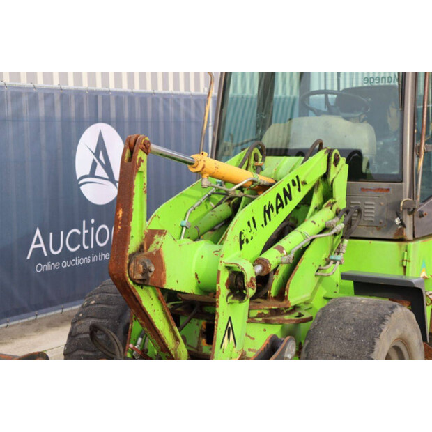 2000 احلامن AZ45-44096169