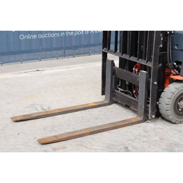 2016 Toyota 8FBEK18T-44096350