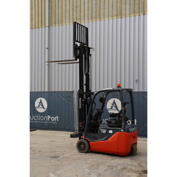 2016 Toyota 8FBEK18T-44096375