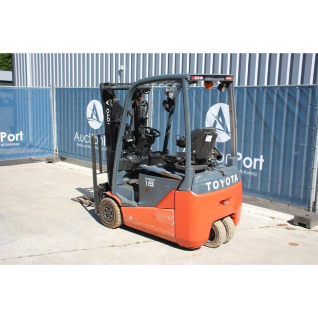 2018 تويوتا 8FBEK18T-44096380