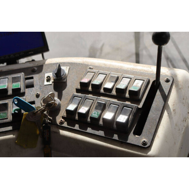 2000 RAVO 5002 SI-44096572