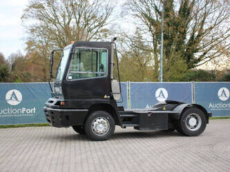 صورة ل شاحنات 2006 تربيرغ YT182