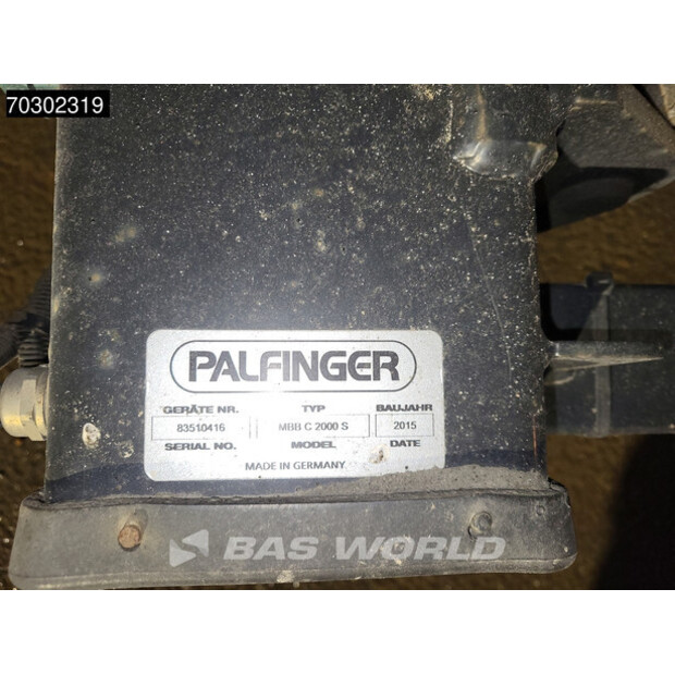 2015 فولفو FM 330-44097009