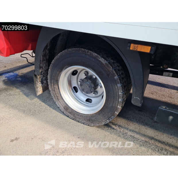 2021 ميتسوبيشي 7C18-44097653