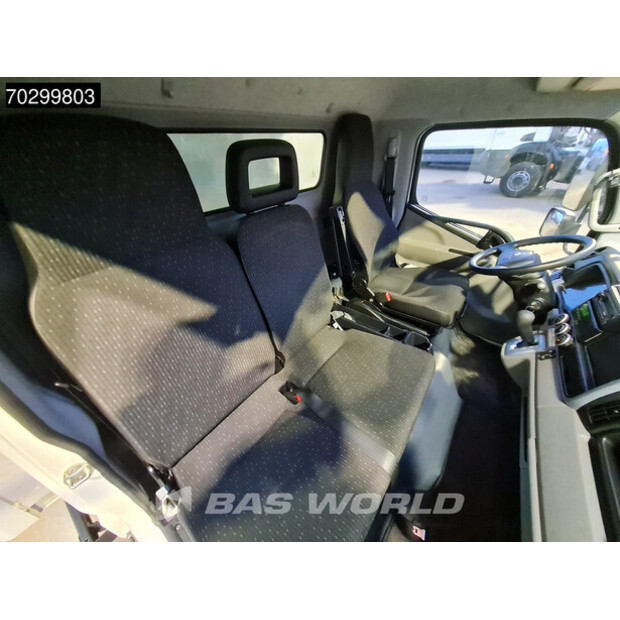 2021 ميتسوبيشي 7C18-44097659