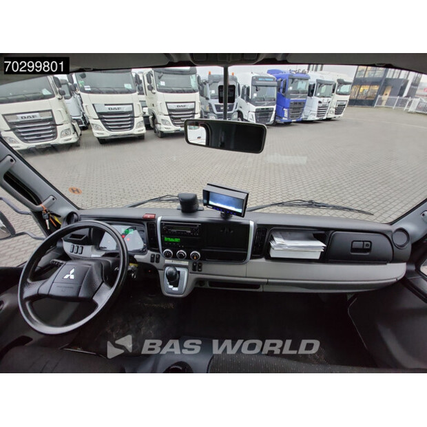 2020 ميتسوبيشي 7C18-44097718