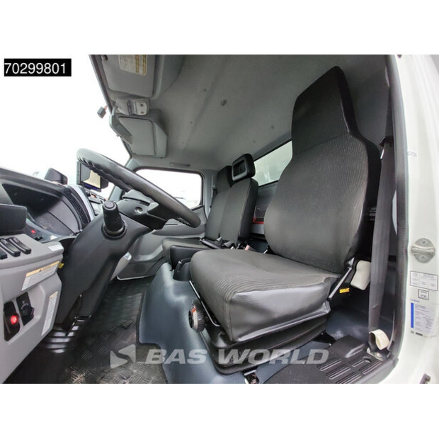 2020 ميتسوبيشي 7C18-44097734