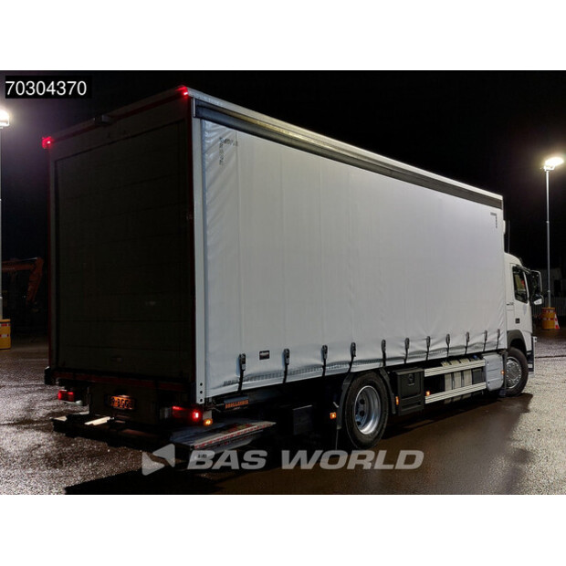 2015 فولفو FM 330-44097819