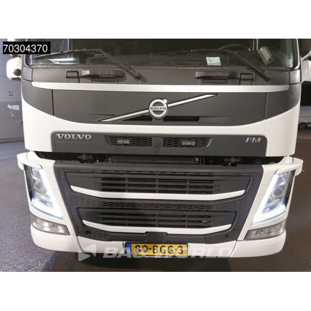 2015 فولفو FM 330-44097821