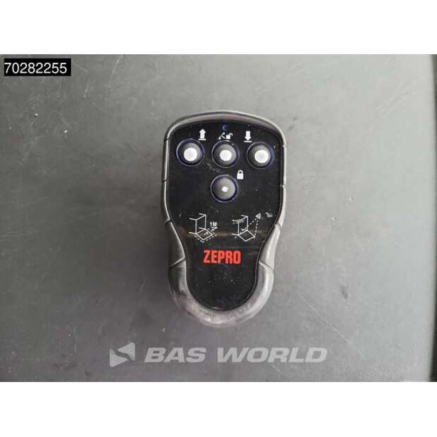 2013 Mercedes-Benz Atego 1324-44098492