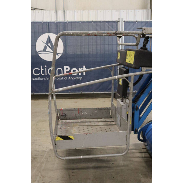 2016 Genie GR26J-44099906