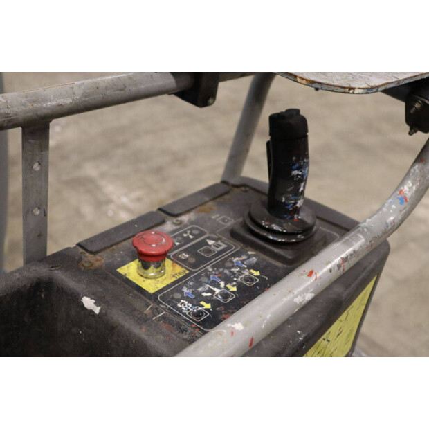 2016 Genie GR26J-44099909