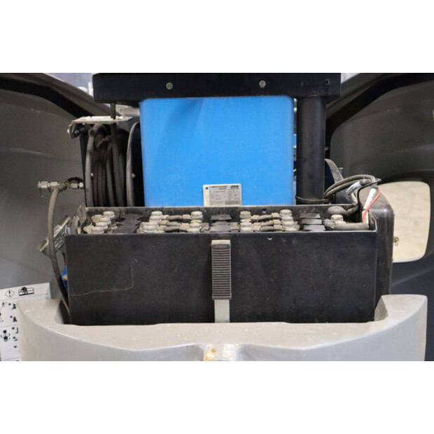 2016 Genie GR26J-44099916