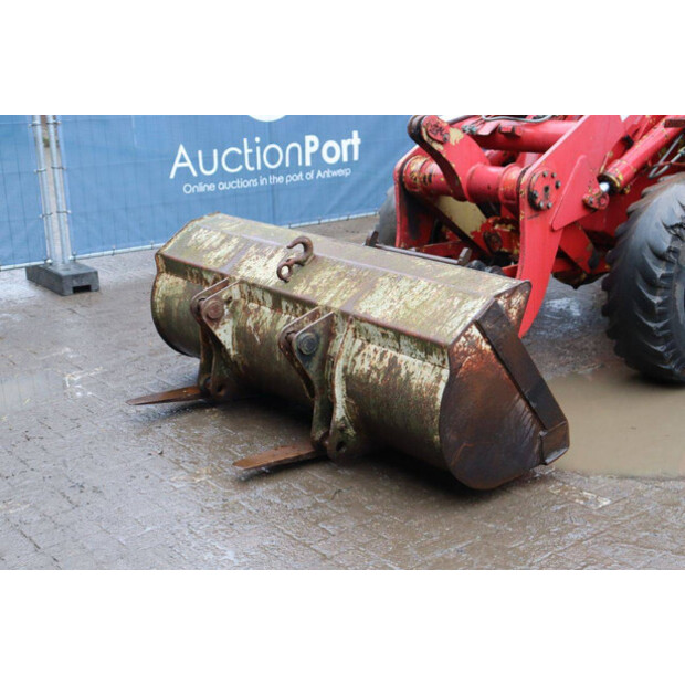 1976 O & K L6-44100342