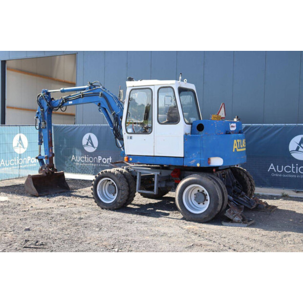 1989 اطلس 1004-44100468