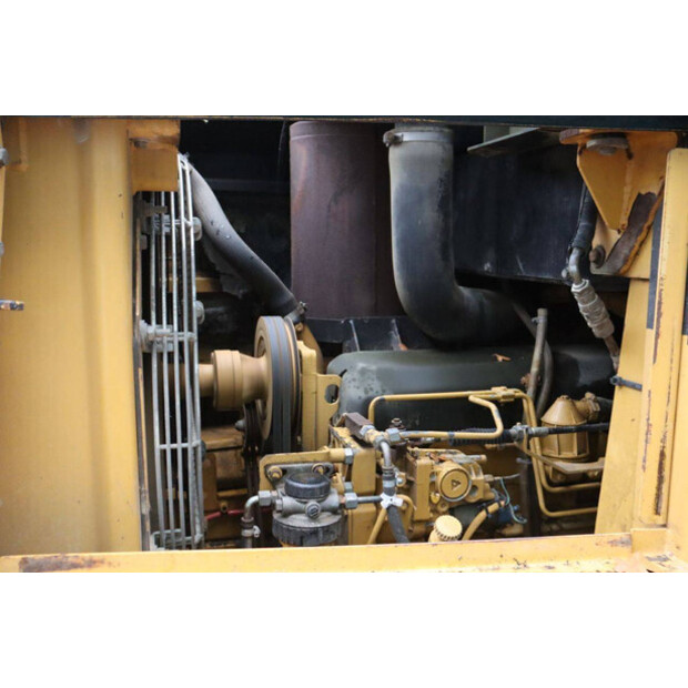 2000 Caterpillar 953C-44100551