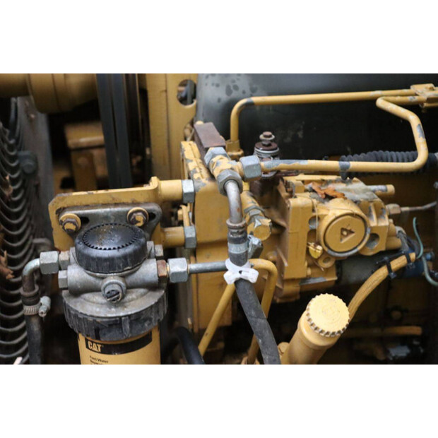 2000 Caterpillar 953C-44100552