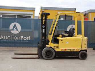 صورة ل رافعات شوكية 2004 هايستر J2.50ACX