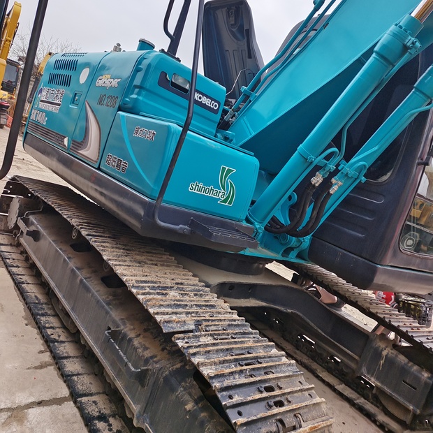 2023 كوبيلكو SK140-44115568