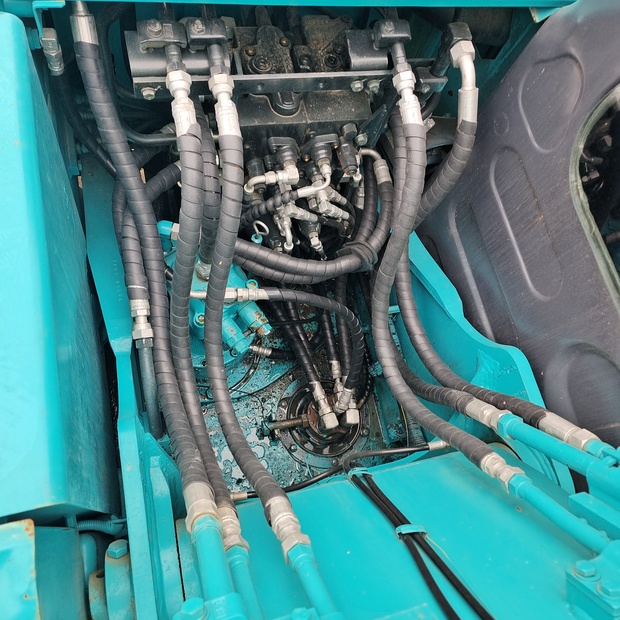 2023 كوبيلكو SK140-44115571