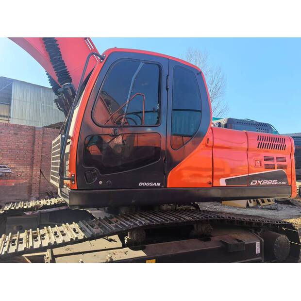 2023 دووسان DH225LC-44115672