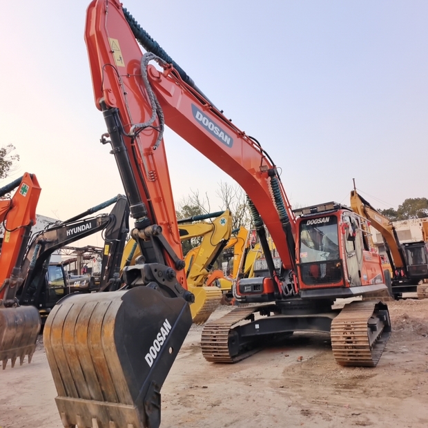 2023 دووسان DX225-44116847