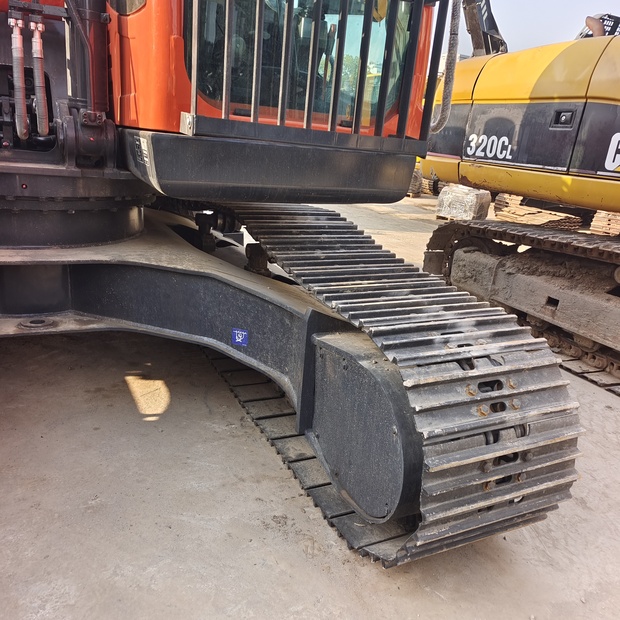 2023 Doosan DX225-44117070