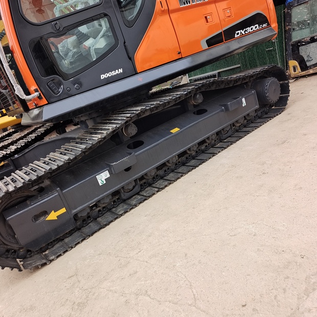 2023 Doosan DX300-44117511