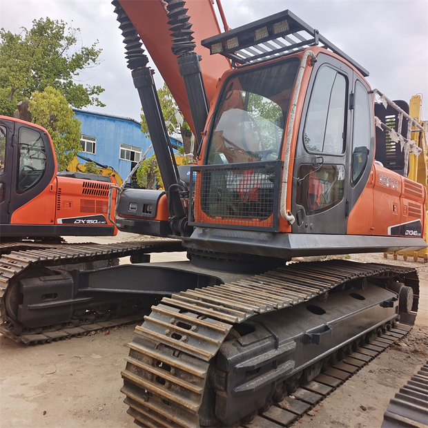 2022 Doosan DX340-44117550