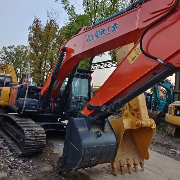 2023 Hitachi zaxis200-3G-44117907