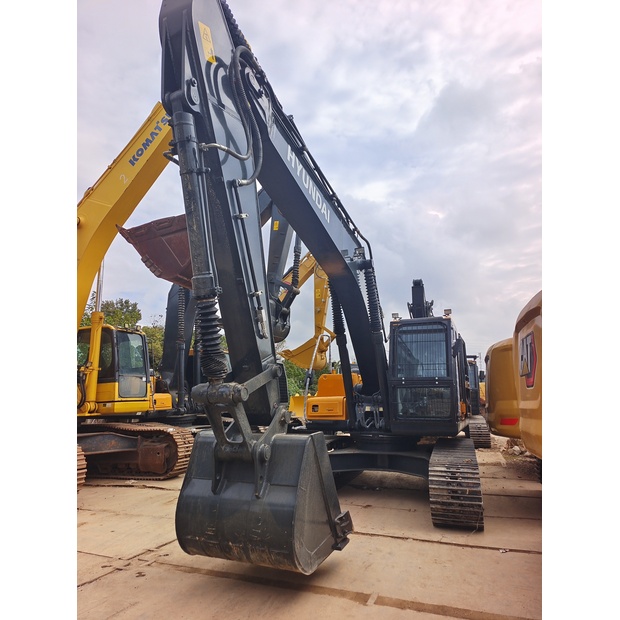 2023 Hyundai HX220HD-44118009