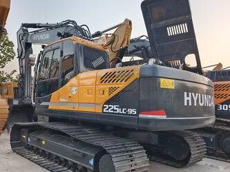 Image for TRACKED EXCAVATORS 2023 Hyundai HX225HD