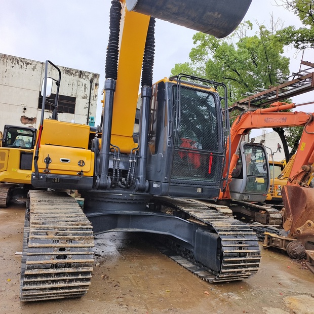 2023 Hyundai HX225HD-44118040