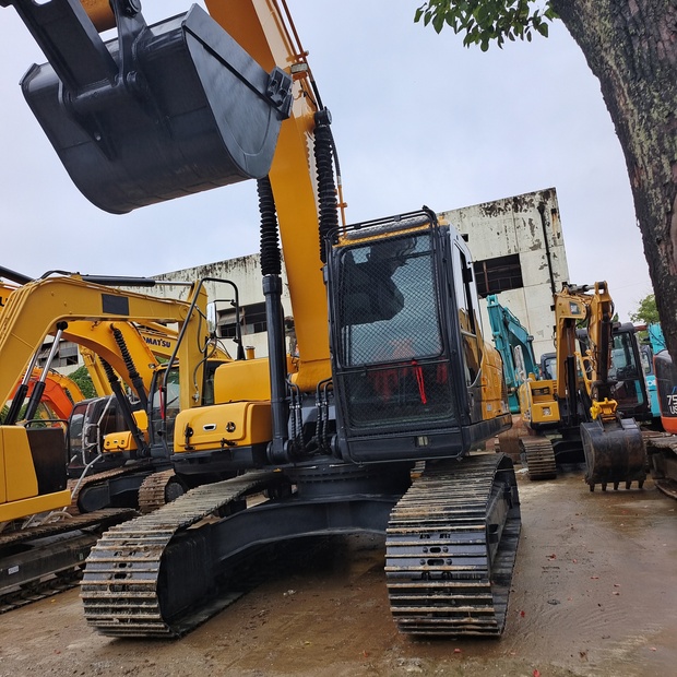 2023 Hyundai HX225HD-44118041