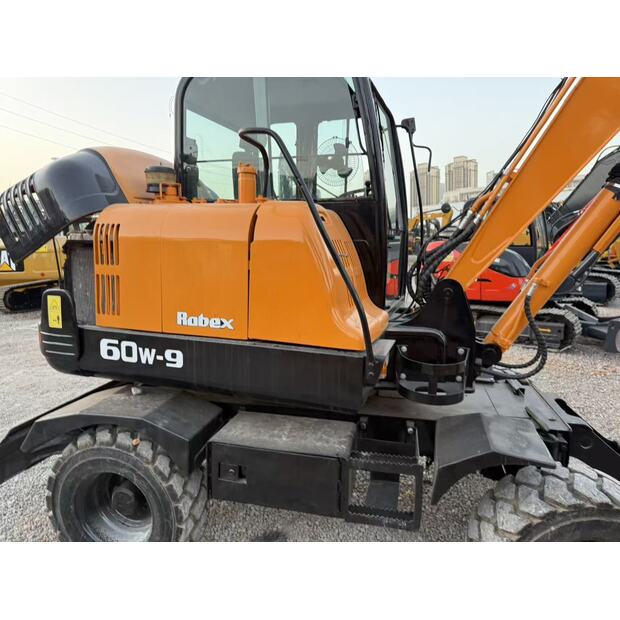 2024 هيونداي R60W-9-44118447