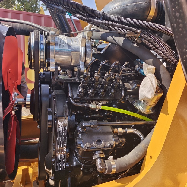 2024 Caterpillar 428F-44118554