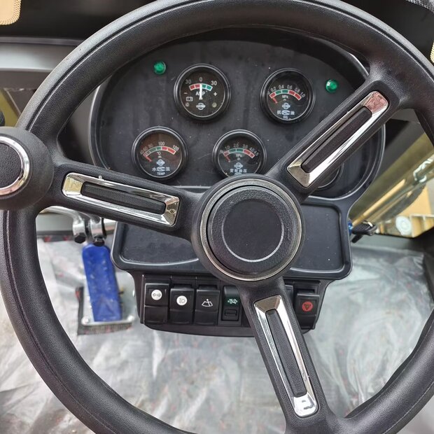 2024 Caterpillar 428F-44118563