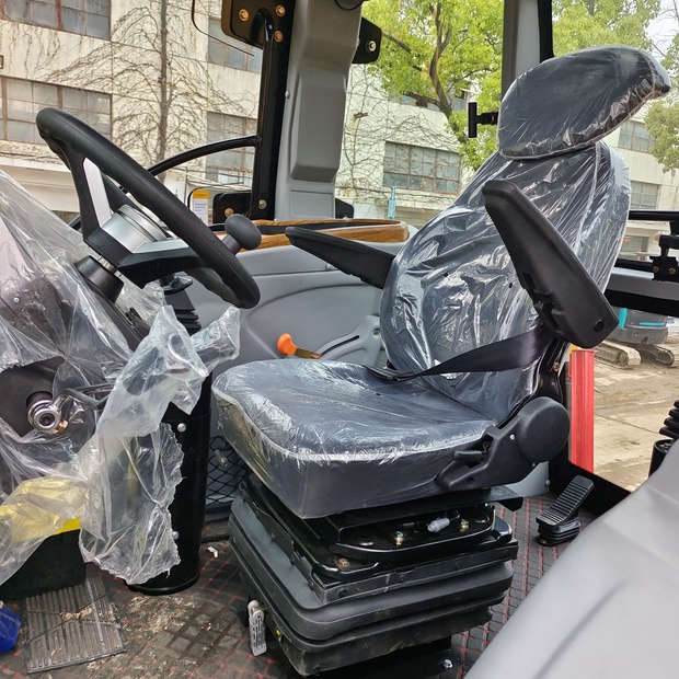 2024 Caterpillar 420F-44118574