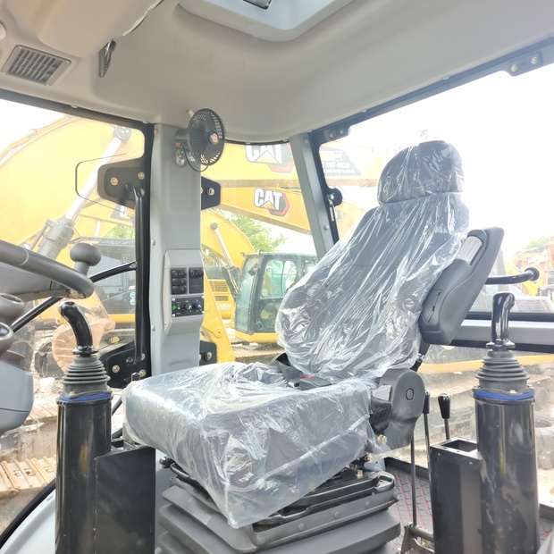 2024 Caterpillar 426F-44118600