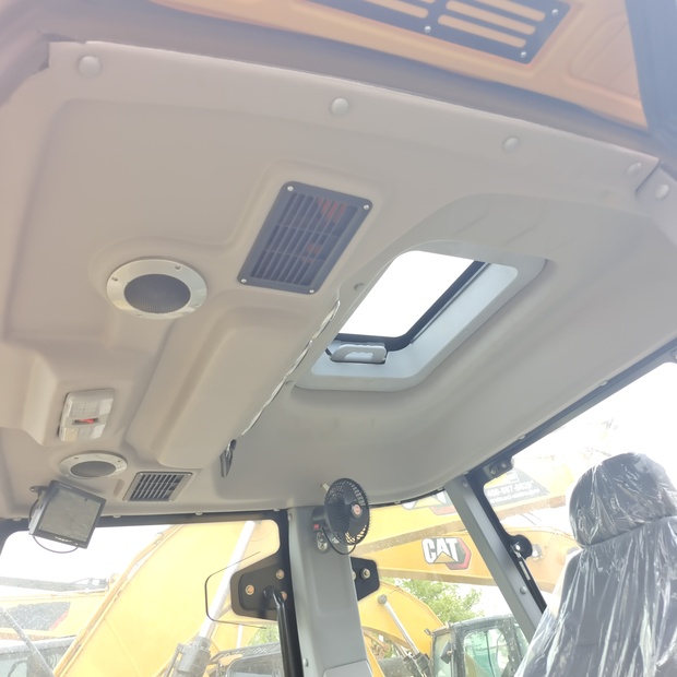 2024 Caterpillar 426F-44118601