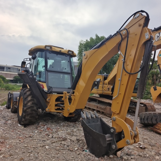 2024 Caterpillar 426F-44118602